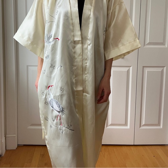 Vintage Light Salmon Pink Robe with Embroidered Crane & Chinese Characters - Picture 10 of 11